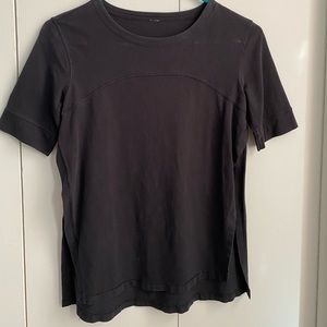 Lululemon Shirt with slit on sides! Perfect condition